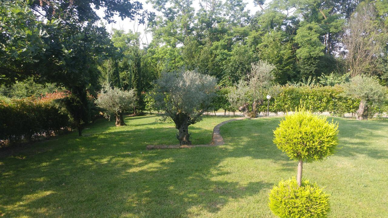 Agriturismo Parco Campofelice Bed & Breakfast Lombardore Eksteriør bilde